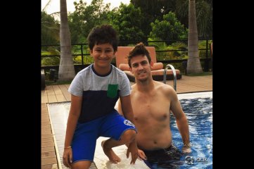 Mahesh Babu Son With Cricketers